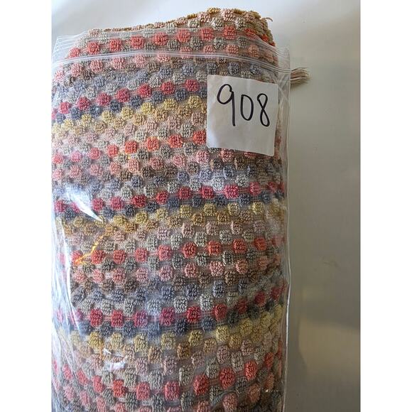 WORLD MARKET Red Yellow Blue Sculpted Dot Knotted Fringe Bath Towel 28x54 -Qty 1 - Picture 7 of 7